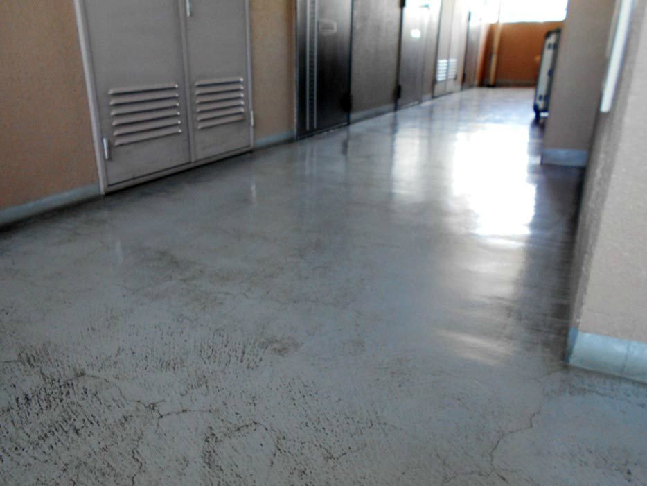 共用廊下改修工事　施工前写真